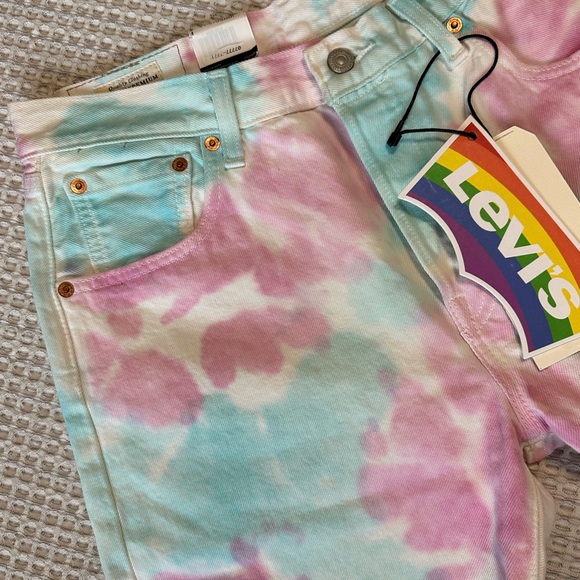 501 Levi’s Tie Dye Shorts - Picture 3 of 8